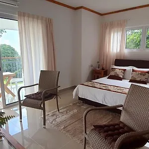 Le Chant De Merle Self -catering And Apartment